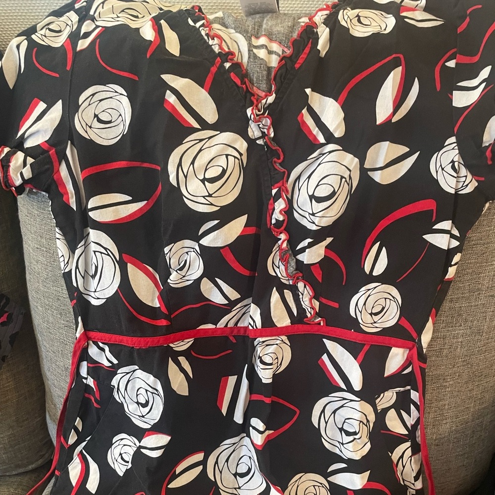 Cherokee scrub top
